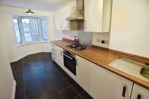 Kitchen/Breakfast Room- click for photo gallery